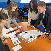 ЭТИ провел профессиональные пробы для энгельсских школьников