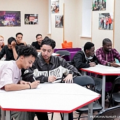 Иностранные студенты приняли участие в музыкальном квизе