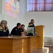 Для первокурсников прошла профилактическая лекция