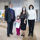 В вузе наградили участников конкурса «Моя любимая мама»