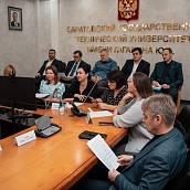 Политех провел онлайн-встречу со студентами из Таиланда