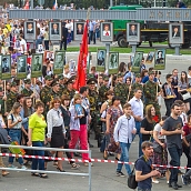 Более 500 сотрудников и студентов Гагаринского университета приняли участие в «Бессмертном полку»