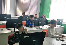 Ученики Детской компьютерной школы прошли практику в ЦМИТ «Инженеры будущего»