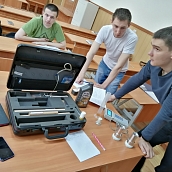 Магистранты ИнЭТС  протестировали моторные масла