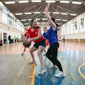 В техническом вузе прошли соревнования по стритболу