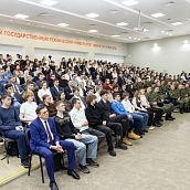 Сергей Наумов провёл лекцию по военной истории России для почти 5 тысяч школьников и студентов ПФО 