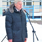 На новом ледовом поле СГТУ прошел первый матч по русскому хоккею