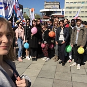 Студенты ДАС на первомайской демонстрации