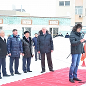 На новом ледовом поле СГТУ прошел первый матч по русскому хоккею