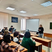 Студенты первого и второго курсов специальности "Перевод и переводоведение" встретились с известной саратовской писательницей Екатериной Алексеевной Ивановой