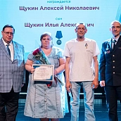 На площадке СГТУ состоялось вручение наград «Отец солдата» и «Окопная свеча»