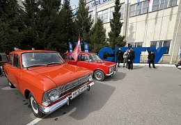 В Саратове прошел традиционный автопробег на ретро-автомобилях