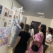 Студенты колледжа разработали макеты брендбука Политеха в рамках профориентационной работы 