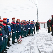 Политеховцы возложили цветы к памятнику «первопроходцу космоса»