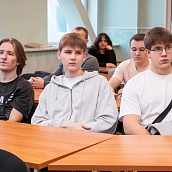 Фестиваль радиоэлектроники собрал школьников и студентов в ИнЭТиП