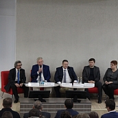 Комфортная среда: на семинаре в СГТУ обсудили проекты по благоустройству