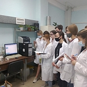 Студенты ФТИ побывали на выездном практическом занятии в ЦСМ