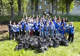 Политеховцы провели субботник на спортивной площадке студгородка