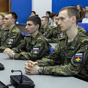 Военкор НТВ встретился со студентами Политеха  