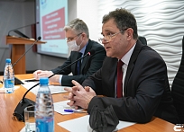 «Научное кафе»: ученые СГТУ и СГМУ обсудили разработки в сфере здравоохранения