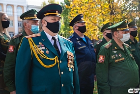 90 лет СГТУ: в техническом университете открыли Аллею Героев