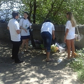 Студенты ЭКЛ - участники экоакции "Чистый берег"