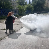 Политеховцы освоили работу с огнетушителями на практическом мастер-классе