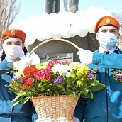 Гагаринцы приняли участие в торжественном митинге, посвященном Дню космонавтики 