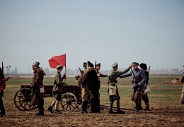 Политеховские реконструкторы погрузились в историю легендарного похода Климента Ворошилова