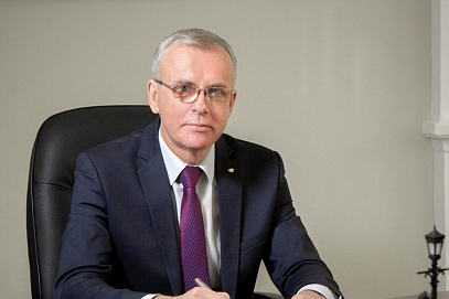 Поздравление ректора СГТУ Олега Афонина с Днем космонавтики 