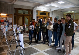 Студенты посетили выставку «Вежливость – это модно»