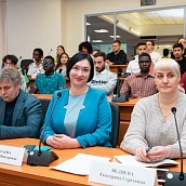 Иностранные студенты пообщались с Александром Сотниченко в формате «Диалог на равных»