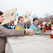 Студенты СГТУ и ППК почтили память Юрия Гагарина
