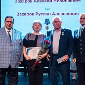 На площадке СГТУ состоялось вручение наград «Отец солдата» и «Окопная свеча»