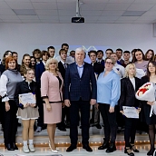 «Созвездие лучших»: в ЭТИ СГТУ состоялось открытие обновленной Доски Почета