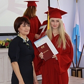 В ИСПМ вручили дипломы выпускникам