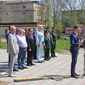 «Здоровая альтернатива» в СГТУ: флешмоб, митинг и реконструкция ко Дню Победы