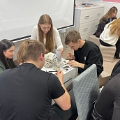 Студенты СГТУ создали портрет Юрия Гагарина в мозаике