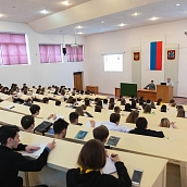Школьники посетили воскресный лекторий СГТУ по физике