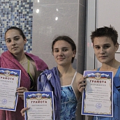 Первокурсники посоревновались в плавании