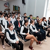 Ученики космических классов примерили профессии инженеров и программистов 