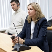 В СЭИ СГТУ имени Гагарина Ю.А. работает зал синхронного перевода со специальным оборудованием