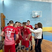 Команда Политеха одержала  первую победу в чемпионате Саратова