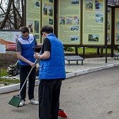 Политеховцы приняли участие в субботнике в Парке Победы