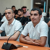 Иностранные студенты пообщались с Иреком Зиннуровым  в формате «Диалог на равных»