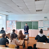 Доцент ИММТ провел профориентационные встречи с балашовскими школьниками