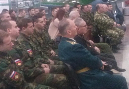 Студенты военной кафедры приняли участие в презентации выставки