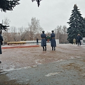 Политеховцы возложили цветы к Могиле Неизвестного Солдата на Воскресенском кладбище