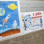В Политехе открылась выставка стенгазет к 65-летию полета в космос
