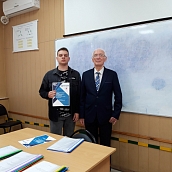 Награждение дипломами победителей 21-й внутривузовской олимпиады по «Теоретическим основам электротехники (ТОЭ)»  на кафедре «Электроэнергетика и электротехника»